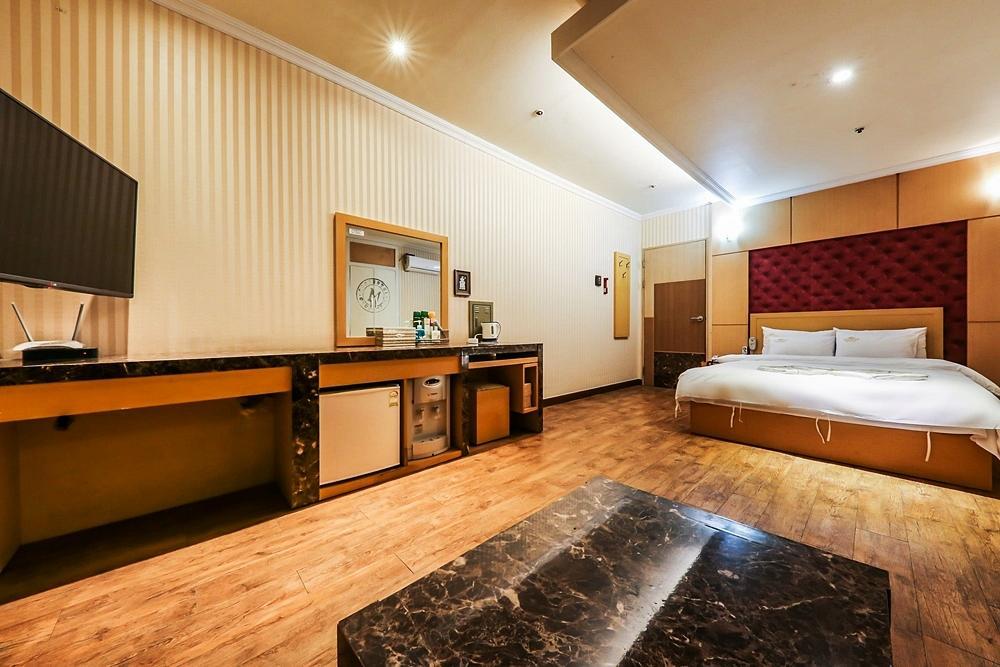 Coco Hotel Cheongju Exterior photo